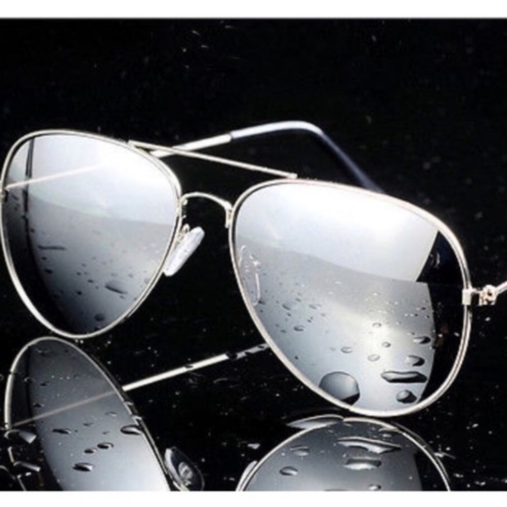 Silver Mirrored Sunglasses